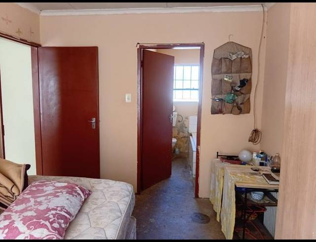 3 BEDROOM HOUSE FOR SALE IN DAWN PARK EXT